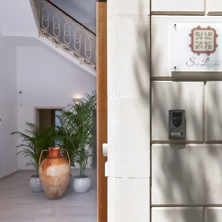 Palazzo San Lazzaro ベッド・アンド・ブレックファスト