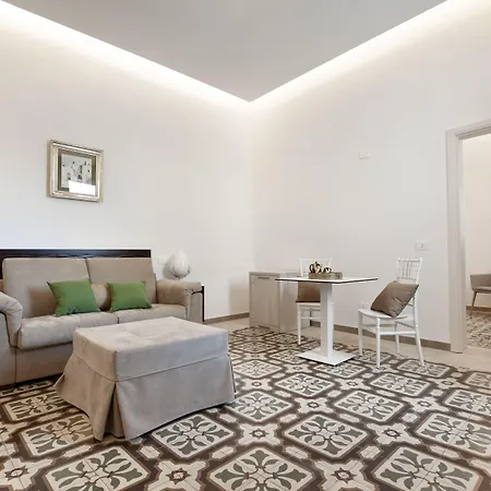 Palazzo San Lazzaro レッチェ