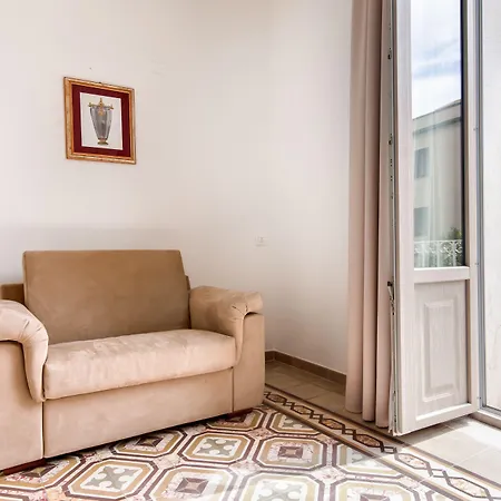 Palazzo San Lazzaro ベッド・アンド・ブレックファスト レッチェ