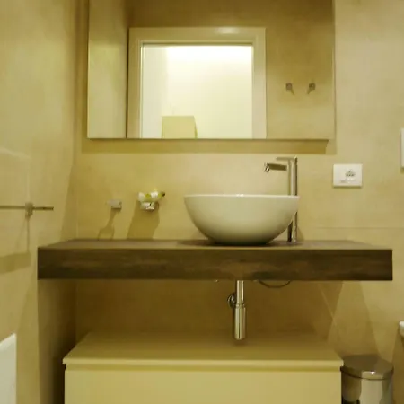 Palazzo San Lazzaro * レッチェ